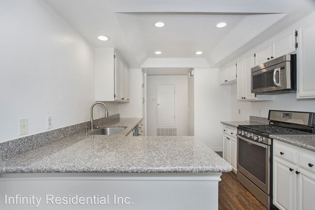 Building Photo - 3 br, 2 bath House - 19 Brookdale