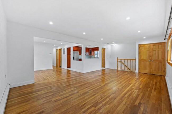 Foto del edificio - 205-06 26th Ave