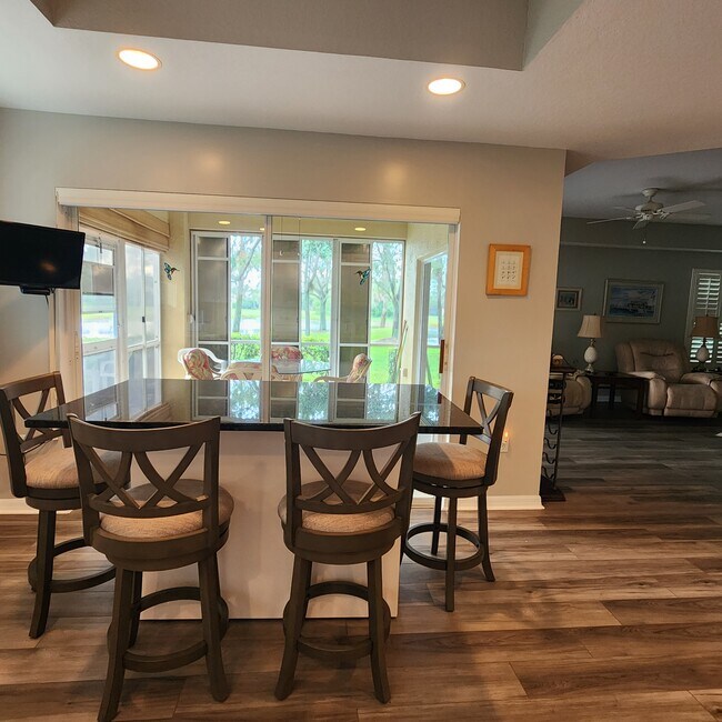 Building Photo - 6326 Grand Oak Cir