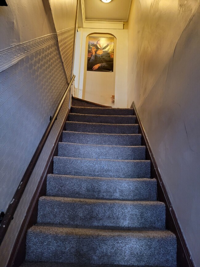 Entrada a la Unidad - 231 Emming St