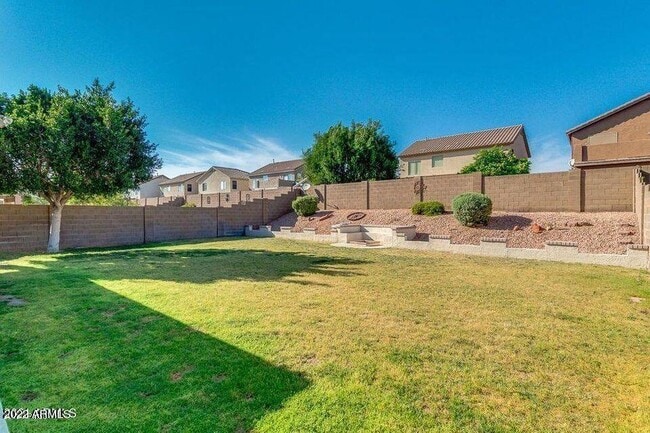 Foto del edificio - 6410 W Hackamore Dr