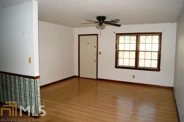 Building Photo - 396 Meadowview Dr