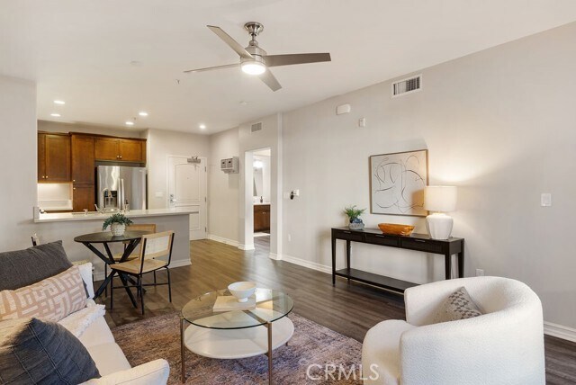 Foto del edificio - 629 Traction Ave