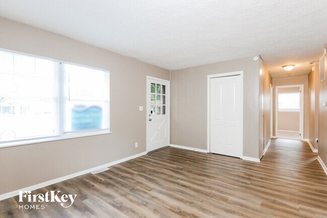 Building Photo - 5867 Price Ct