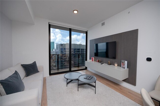 Foto del edificio - 398 NE 5th St