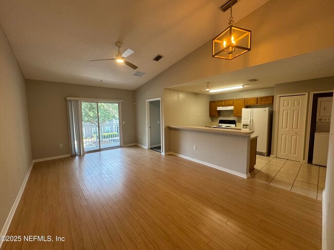 Building Photo - 6069 Maggies Cir