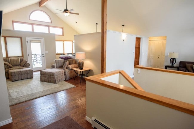 Building Photo - 1161 Strong Ave