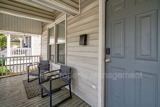 Building Photo - 1307 S 3rd St