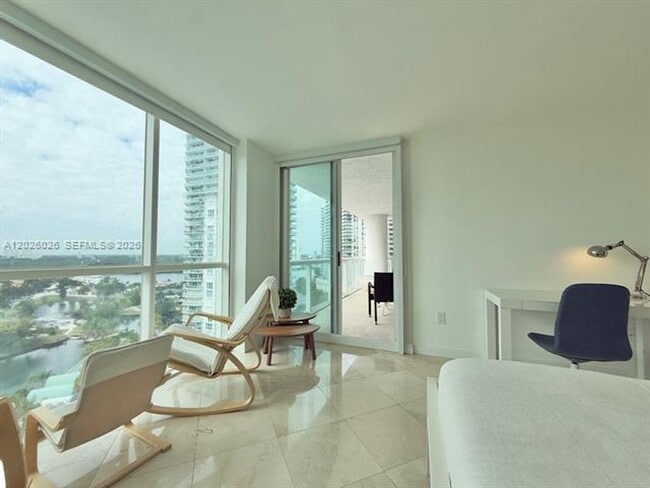 Foto del edificio - 16400 Collins Ave