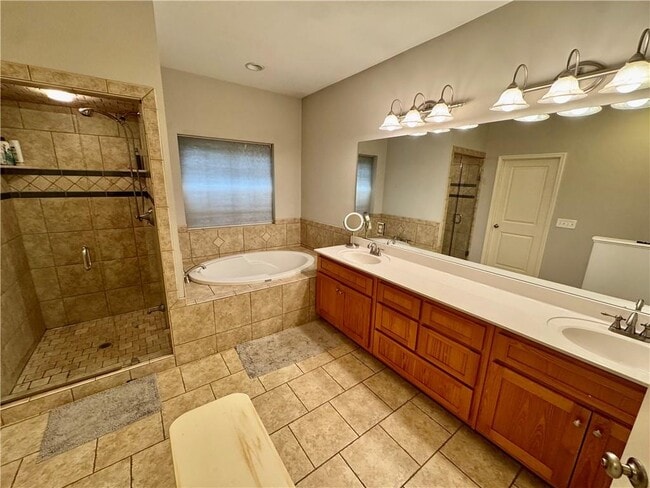 Building Photo - 72 Terrace Way