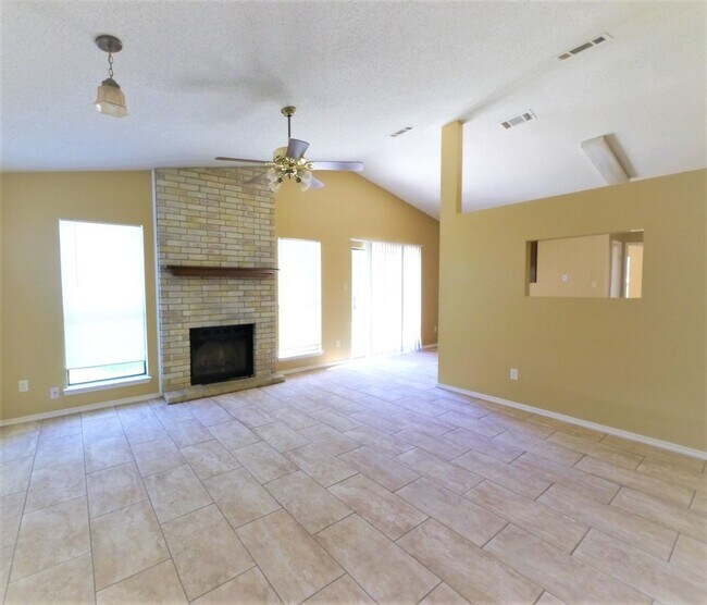 Foto del edificio - Affordable, move in ready home!