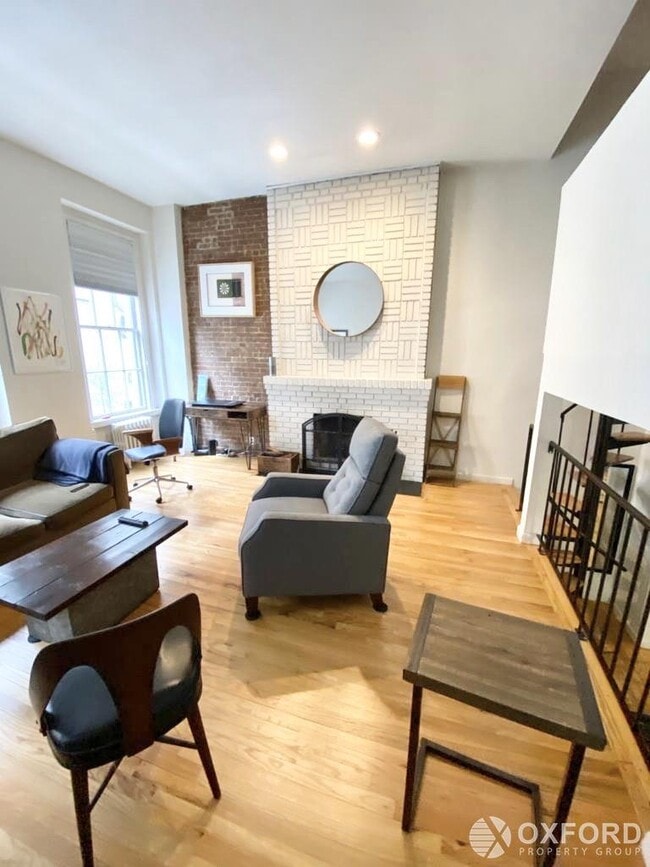 Building Photo - 22 West 83rd Street