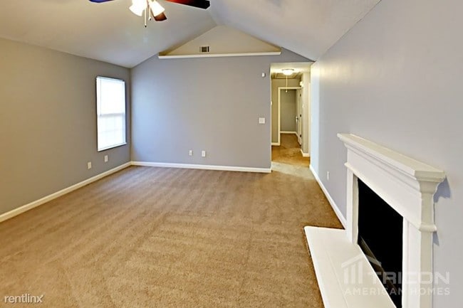 Foto del edificio - 6367 Klondike River Rd