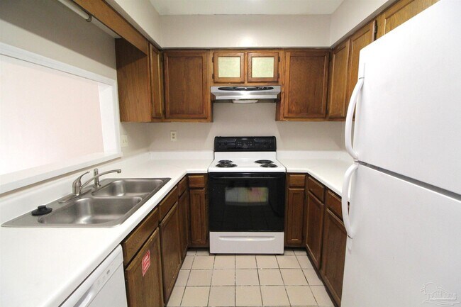 Foto del edificio - 3050 Belle Meade Dr