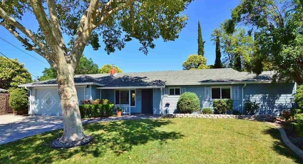 Foto principal - COMING SOON! Beautiful Pleasant Hill Singl...