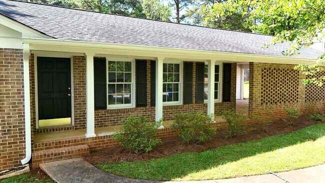 Building Photo - Pre-Leasing for August!