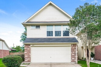 Building Photo - 8238 Fuqua Gardens Dr
