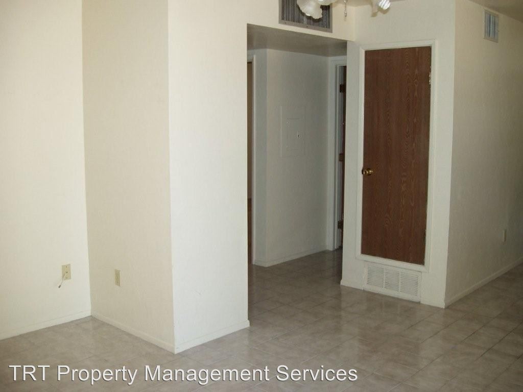 Foto del edificio - 2314 N Elaine Blvd