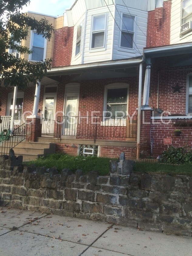 Foto principal - 4916 Princeton Ave