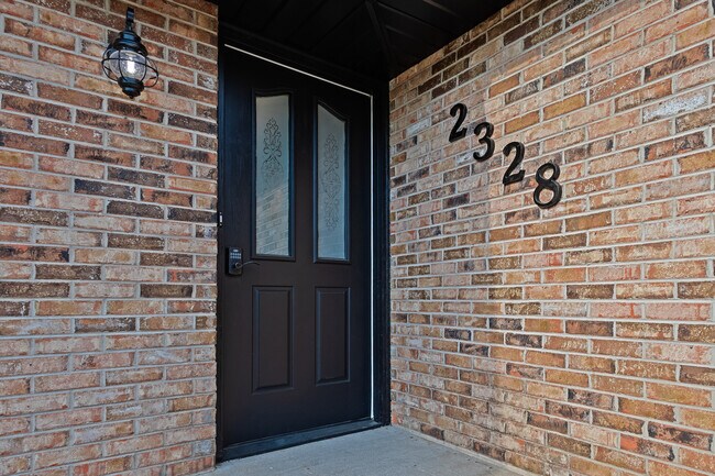 Foto del edificio - 2328 Lynwood St