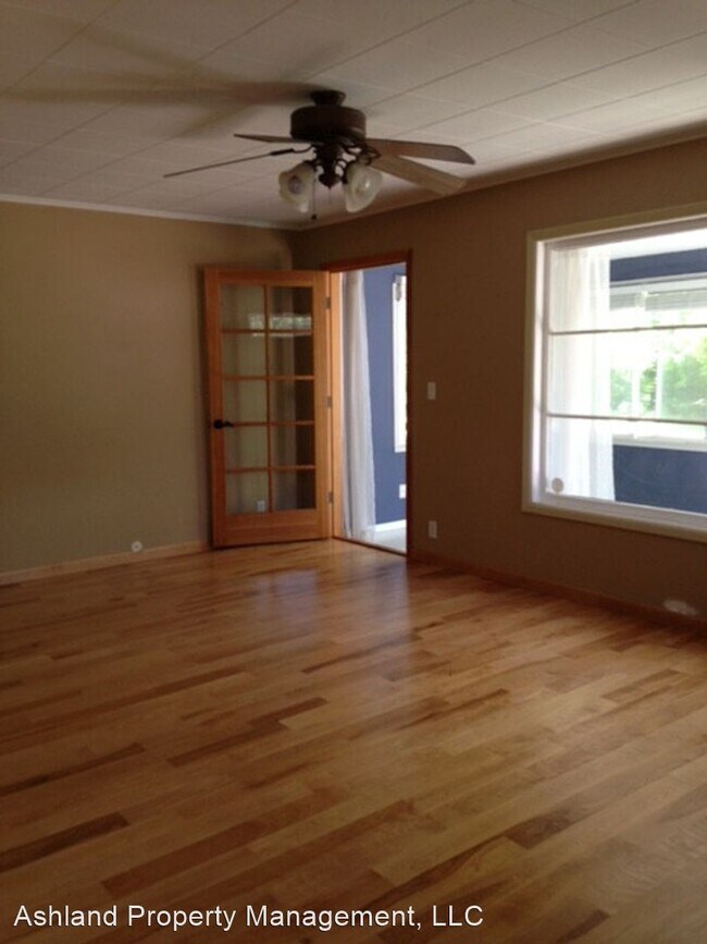 Building Photo - 2 br, 2 bath House - 3340 Dark Hollow Rd