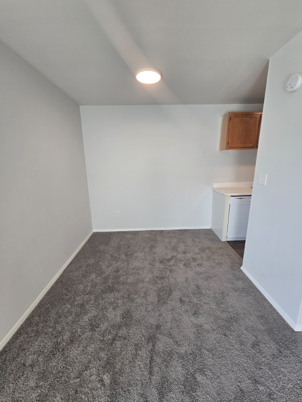 Building Photo - 1221 Nelson St