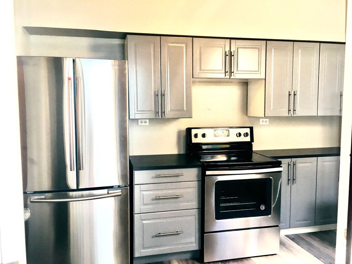 3 bedroom in heart of South Side - 3 bedroom in heart of South Side