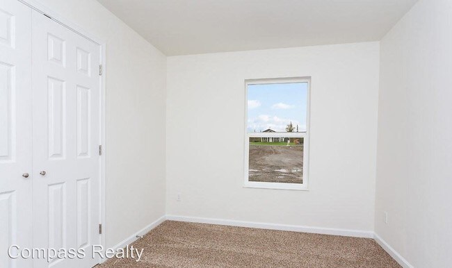 Building Photo - 2 br, 1 bath House - 4586 W Amanda Dr