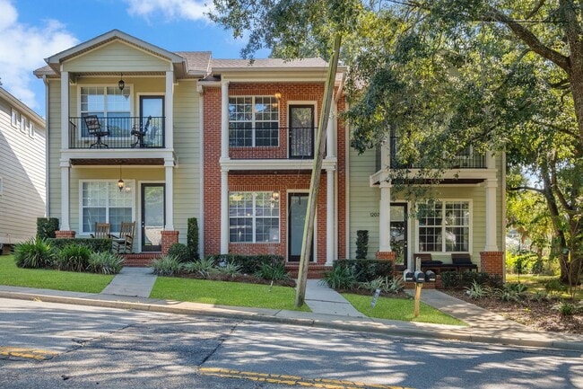 Building Photo - Midtown Tallahassee Townhome