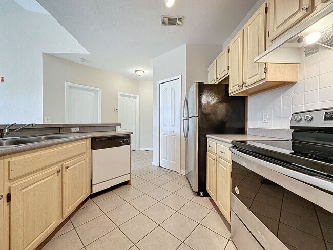 Building Photo - Condo in Legacy Dunes