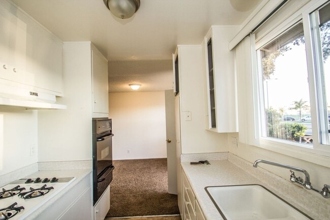 Foto del edificio - Charming Light Filled Ventura 2 Bd Cottage...