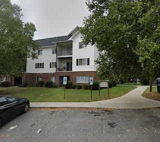 Building Photo - 322 Brownlea Dr