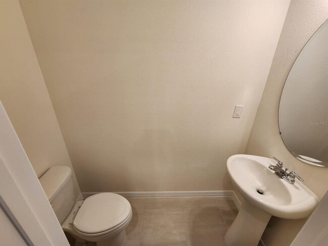 Foto del edificio - 4577 Small Creek Rd