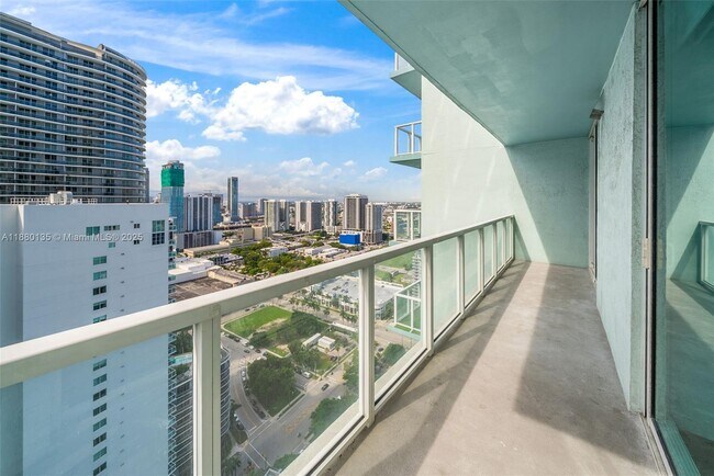 Foto del edificio - 1900 N Bayshore Dr