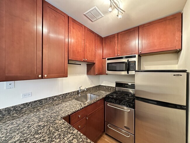 Foto del edificio - 650 W Wrightwood Ave