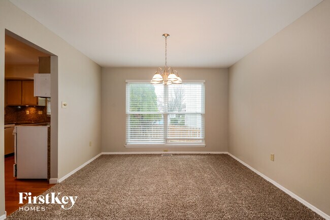 Foto del edificio - 16706 Babler View Dr