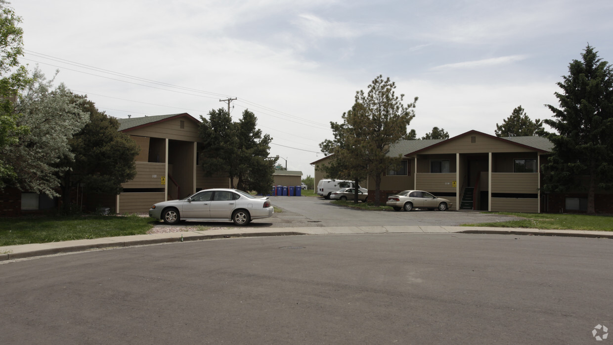 Building Photo - 102 Juniper Pl
