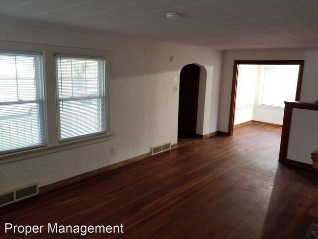 Building Photo - 5 br, 2.5 bath House - 71 West Bruce Avenue