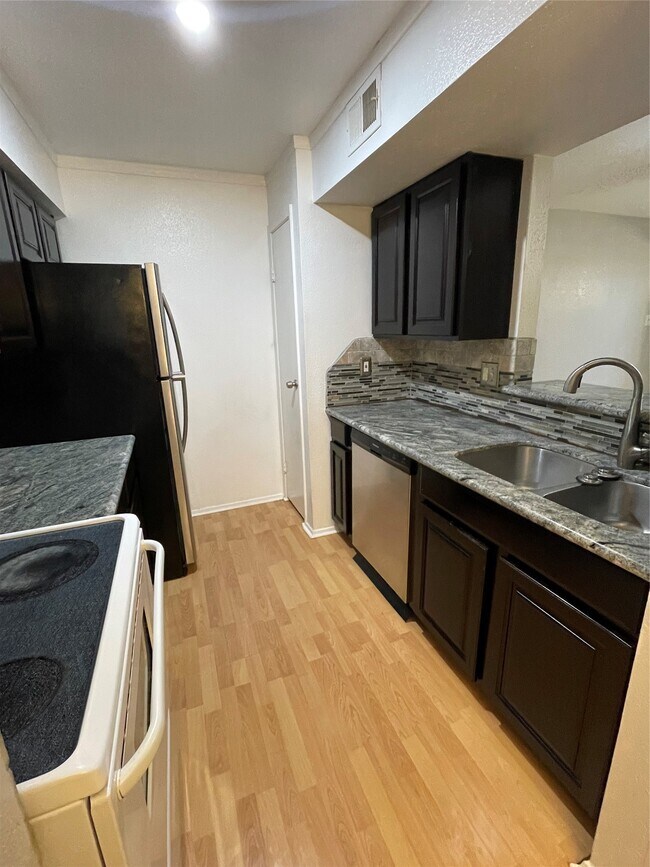 Foto del edificio - 18519 Egret Bay Blvd