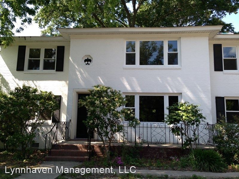 Primary Photo - 1530 W Little Creek Rd