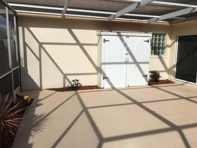 Foto del edificio - 4356 Hazel Ave