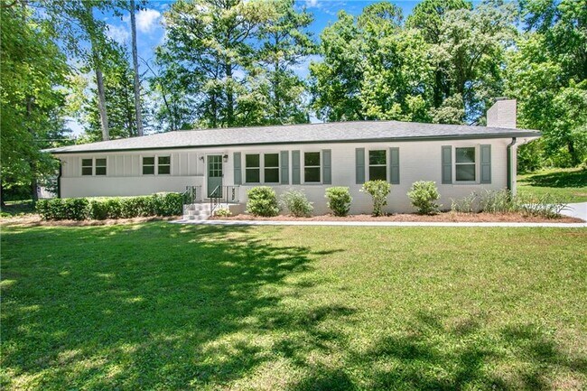 Foto del edificio - 1348 Ridgewood Dr SW