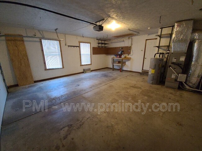 Building Photo - 9107 Wilshire Glen Dr