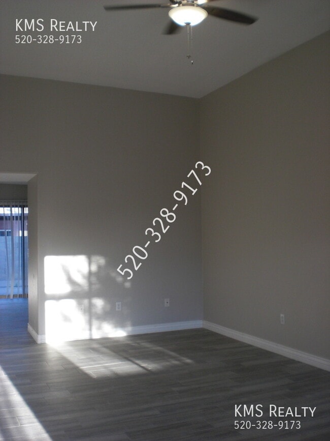 Building Photo - 6656 S Avenida Del Arrabal