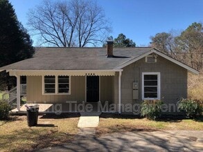 Building Photo - 2164 Circle Dr