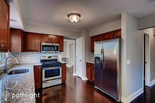 Foto del edificio - 9804 Linden Hill Road, Owings Mills, MD, 2...