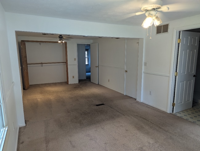 Building Photo - 1513 Wampanoag Dr