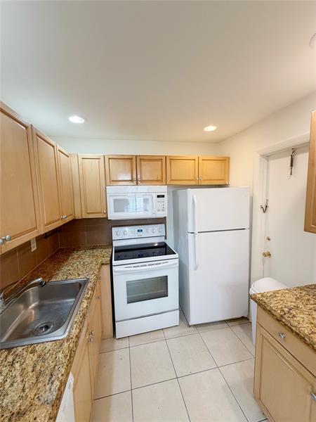 Foto del edificio - 640 NW 13th St