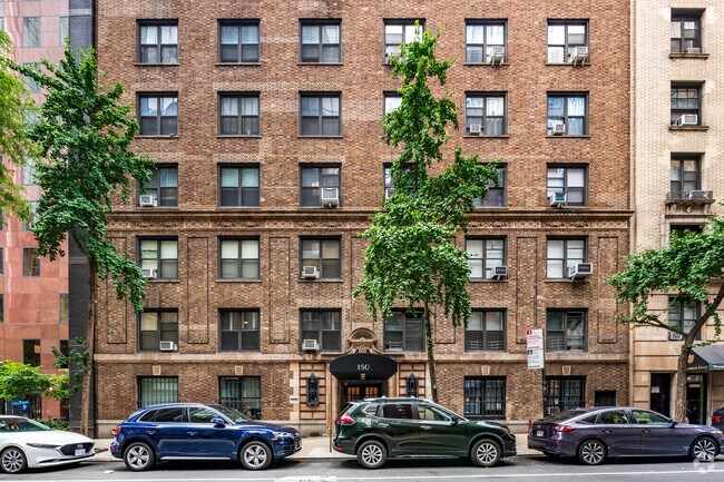 Building Photo - 150 E 49th St