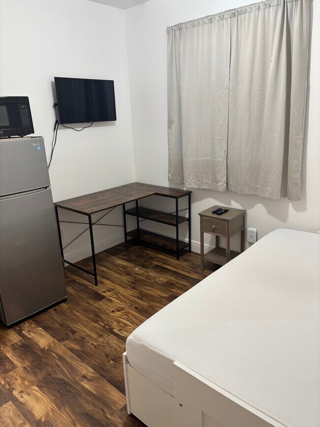 Foto del edificio - 4964 SW 30th Ter